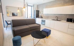 Porta Venezia - Design Suite Con Balcone - 55Mq